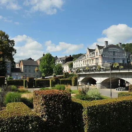 Holiday home Les Combles De L'atelier *